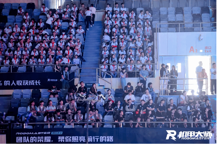https://news.wit.edu.cn/__local/7/E2/F2/2379A348D3DD34EAA595F75477E_B9BF20C4_34DEA.png